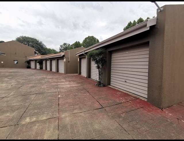 3 BEDROOM TOWNHOUSE FOR SALE IN SASOLBURG CENTRAL